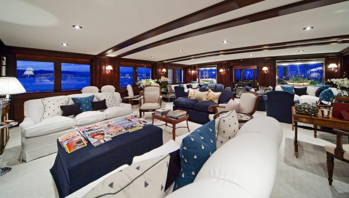 yacht-virginian-interior-04-554c987409838_v_default_big