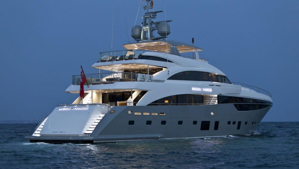 Motor Yacht IMPERIAL PRINCESS BEATRICE by Sunseeker - Aft Profile Underway