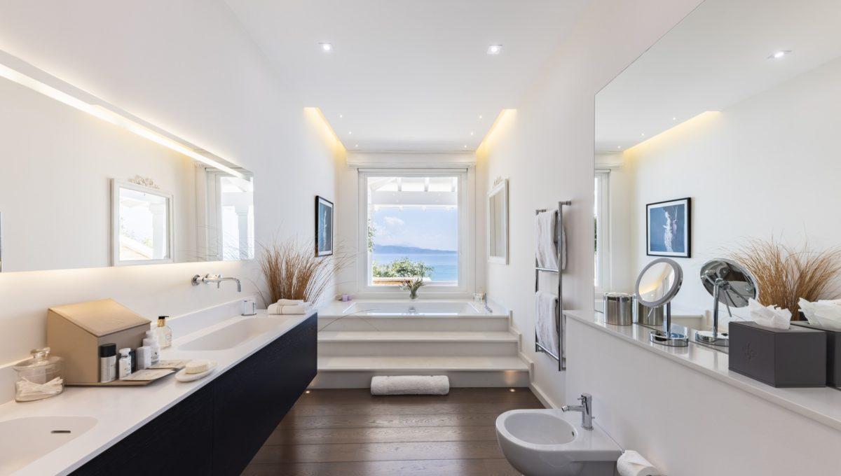 Bathroom with Sea Views, Ultima Corfu