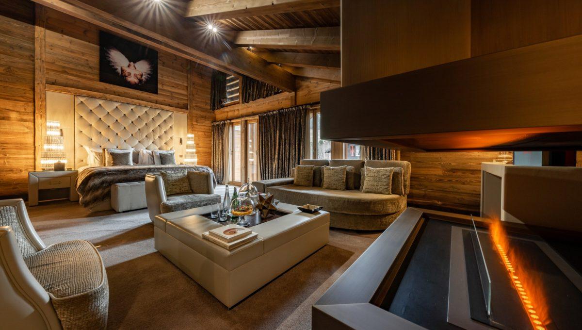 A Statement Bedroom, Signature Suite, Ultima Gstaad