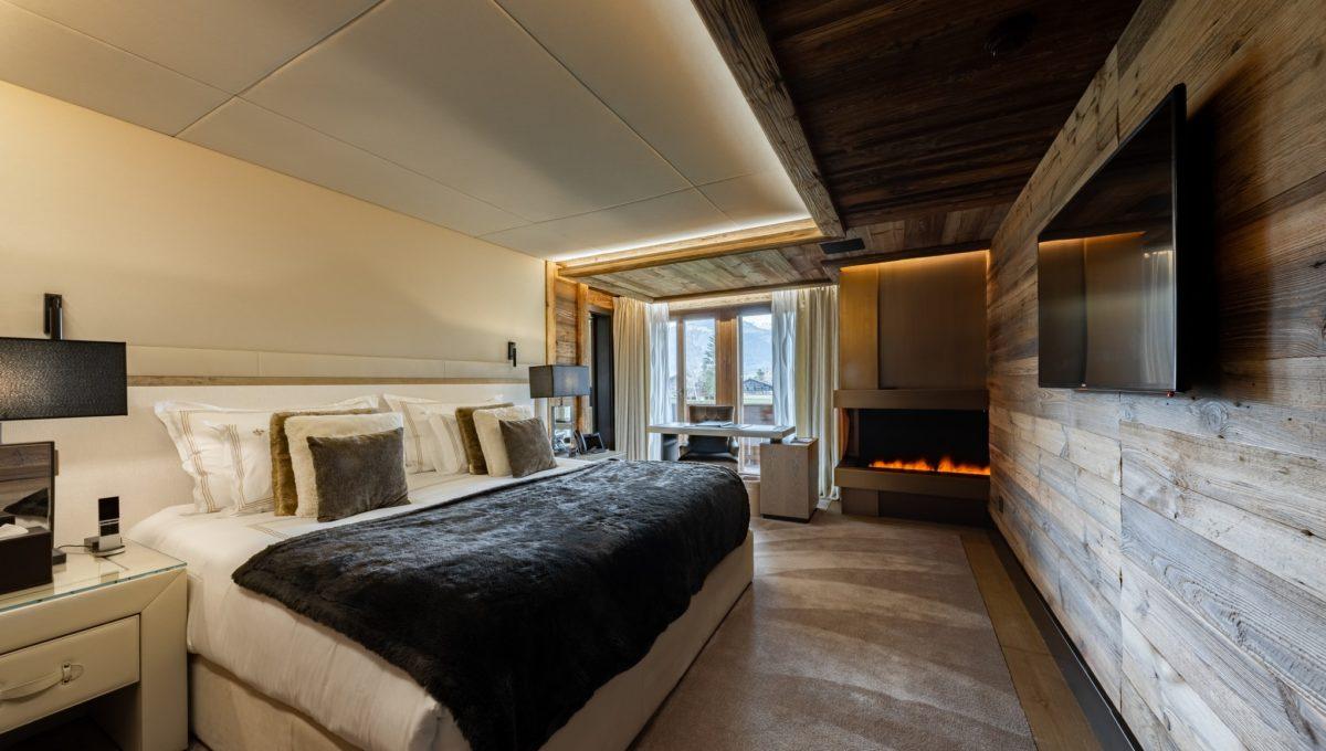 Bedroom with Fireplace, Pearly Suite, Ultima Gstaad