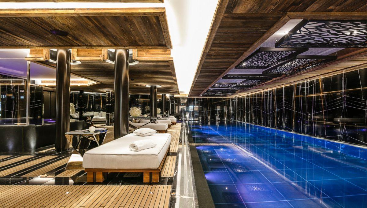 Teak Designed, Inspired By Yachts, Ultima Gstaad _ Clinic