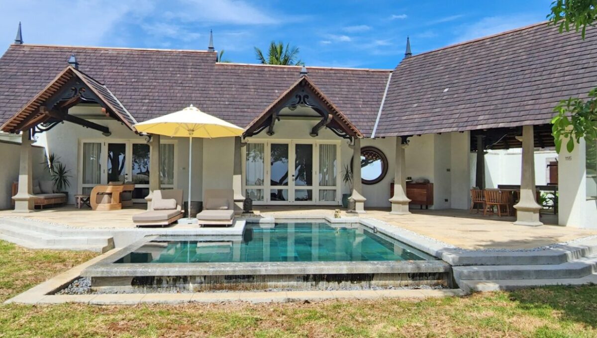 Exclusive Pool Villa exterior